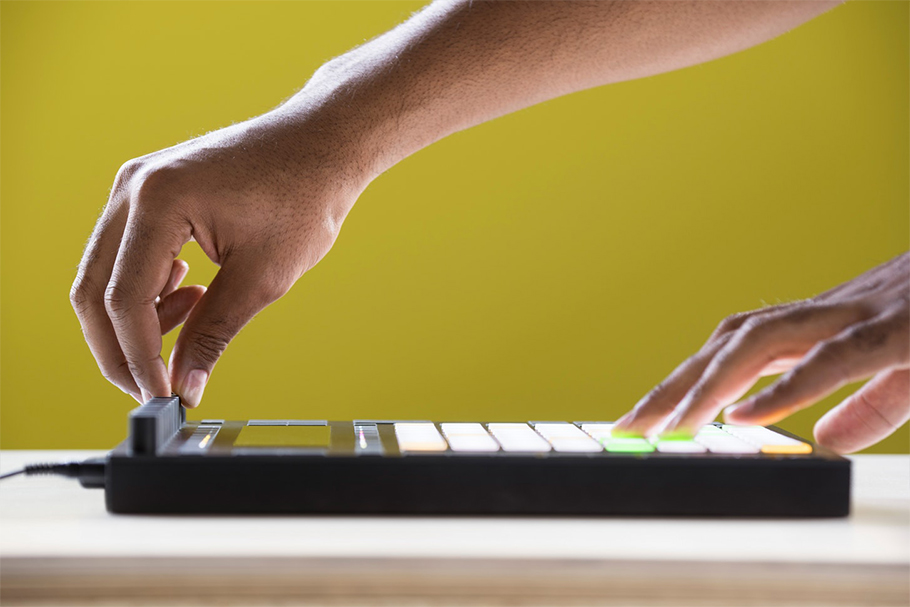 Ableton PUSH 2 میدی کنترلر