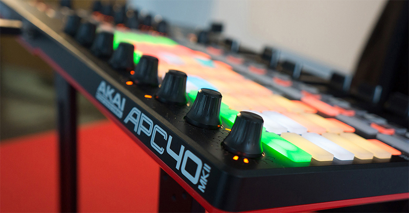 AKAI APC40 MK2 میدی کنترلر